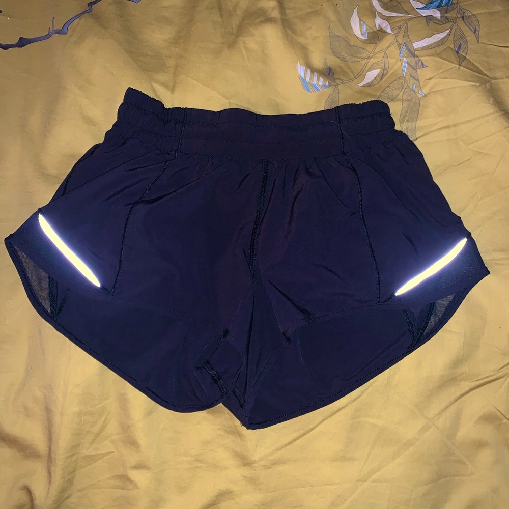 Hotty Hot High-Rise Lined Short lululemon used